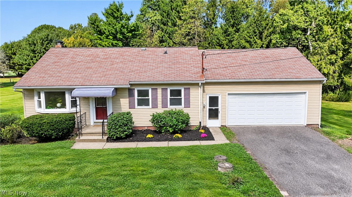 5482 Canal Road Property Photo 1
