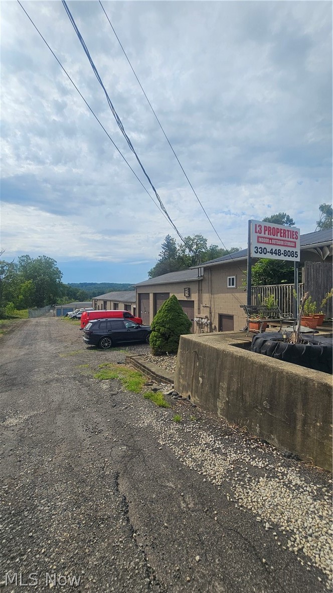 562 Brookfield Avenue Property Photo 1