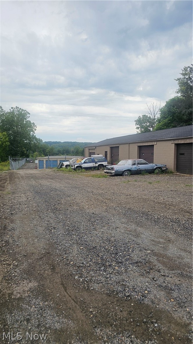 562 Brookfield Avenue Property Photo 5