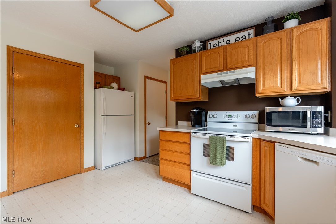 419 Treeview Drive Property Photo 9