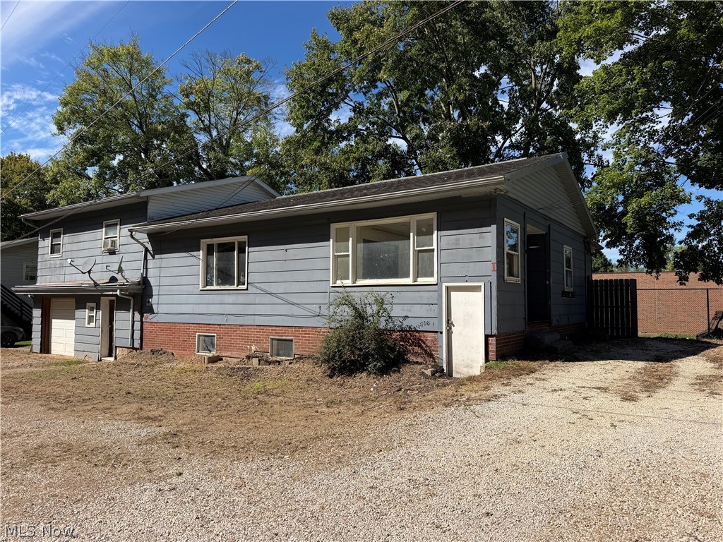 405 Gween Drive Property Photo 1