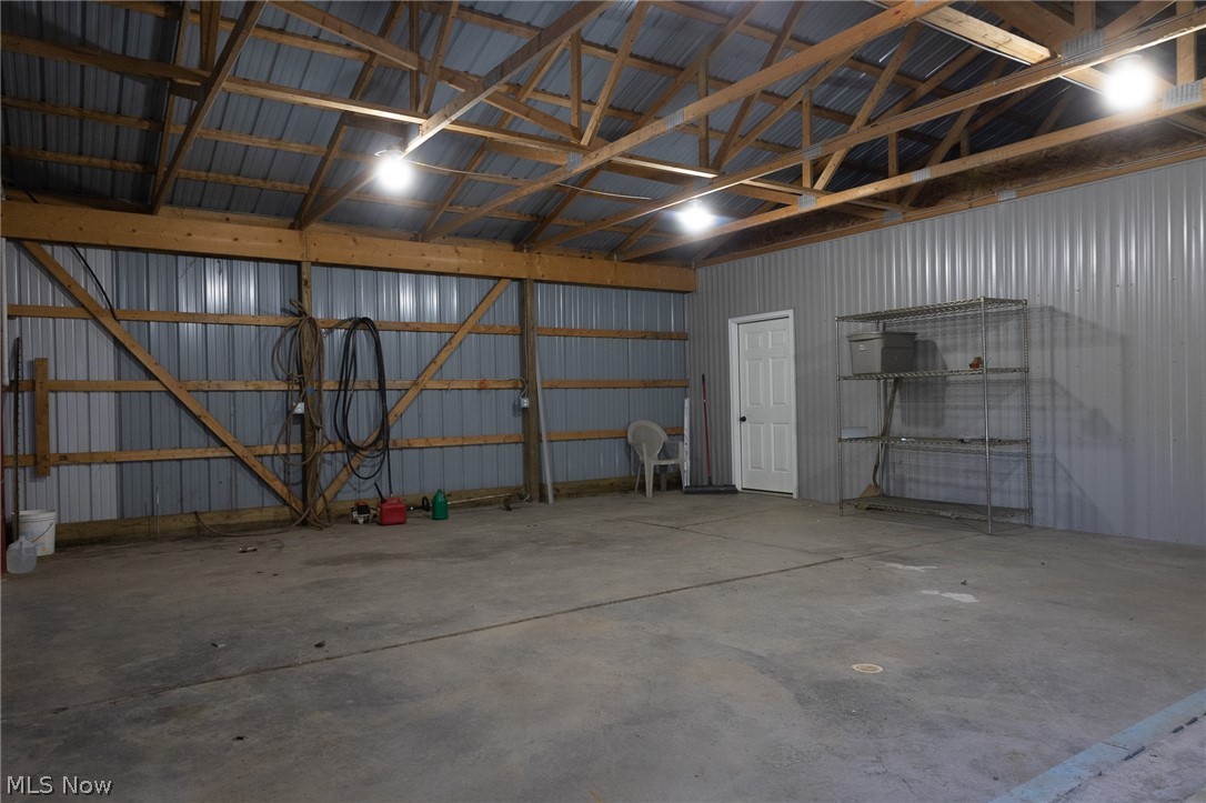 Ne Baird Avenue Property Photo 16