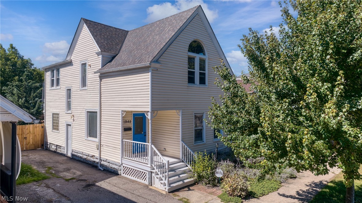 1948 W 47th Street Property Photo 1