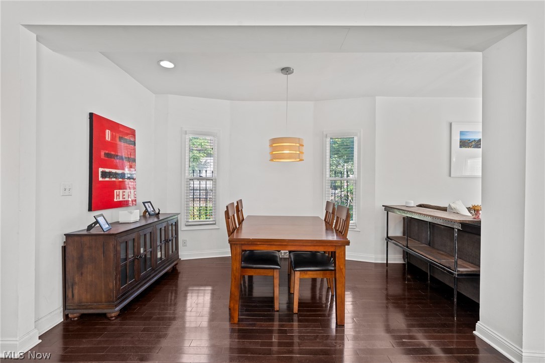 1948 W 47th Street Property Photo 12