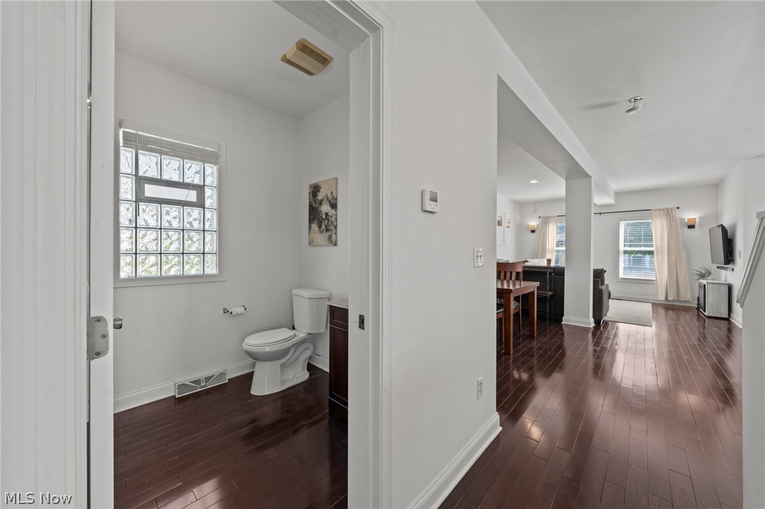 1948 W 47th Street Property Photo 14