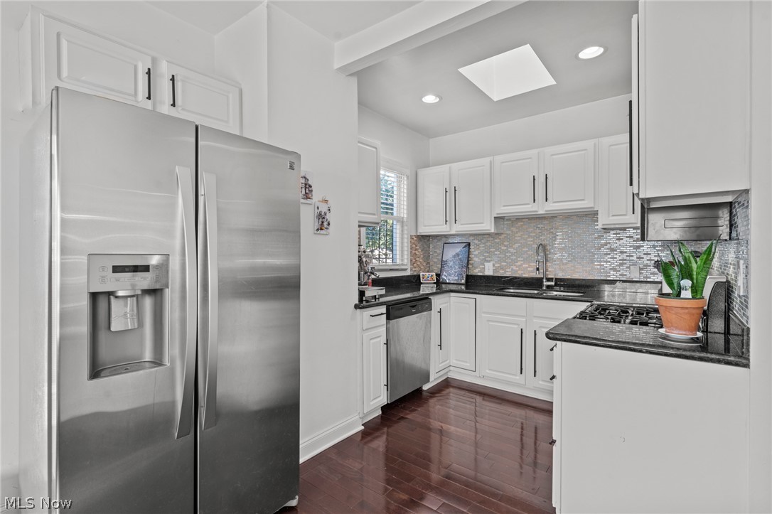 1948 W 47th Street Property Photo 16
