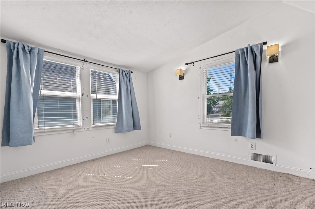 1948 W 47th Street Property Photo 28