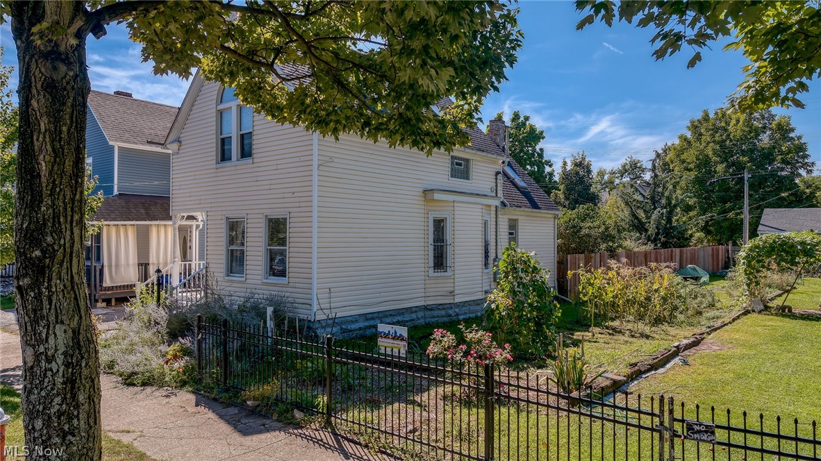1948 W 47th Street Property Photo 33