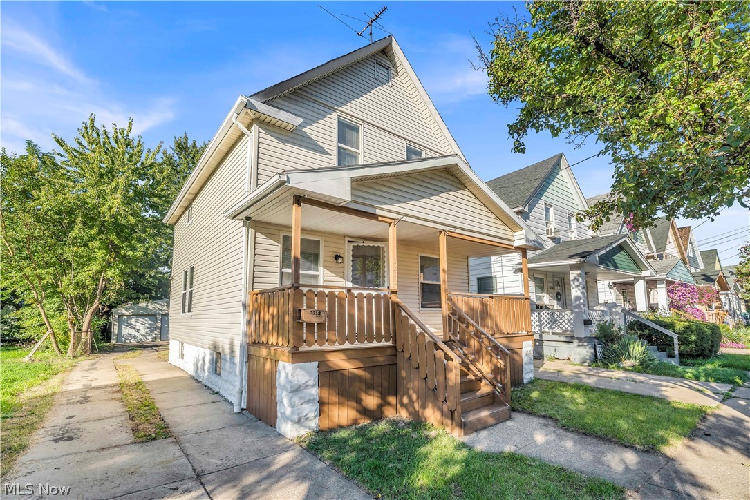 3212 Montclair Avenue Property Photo 1