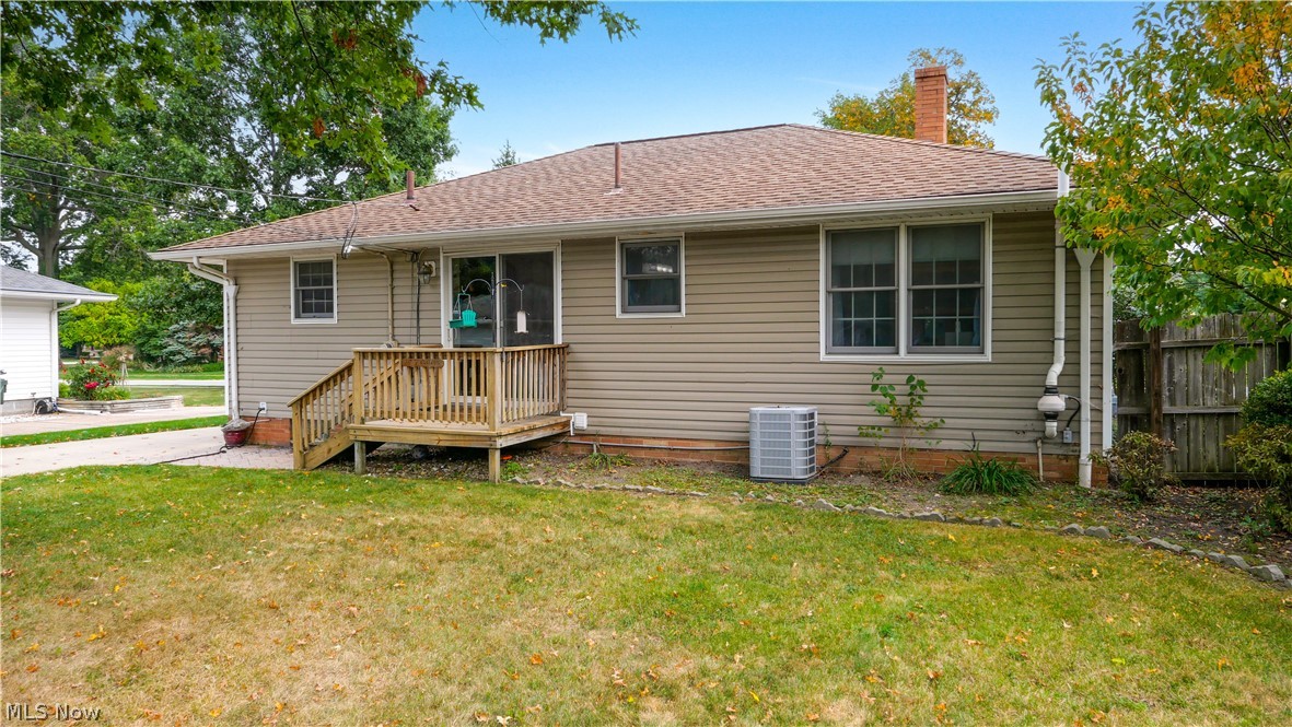 114 S Point Drive Property Photo 27