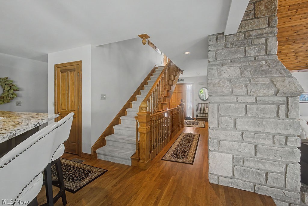637 King Beach Drive Property Photo 16