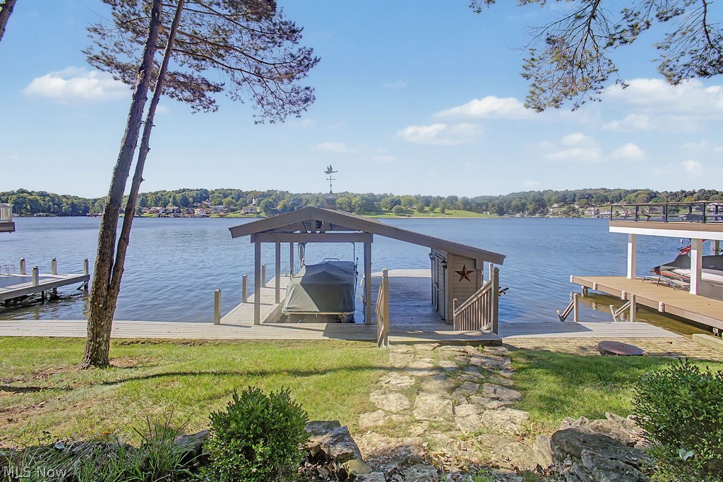 637 King Beach Drive Property Photo 38