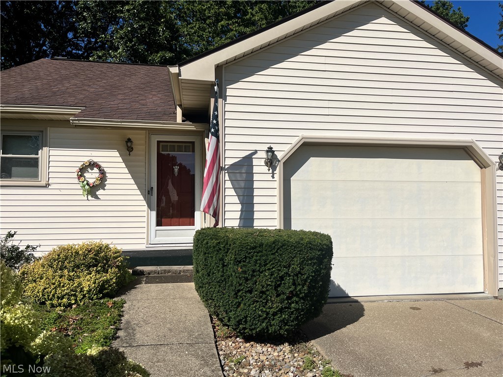 638 Cobblestone Court Property Photo 1
