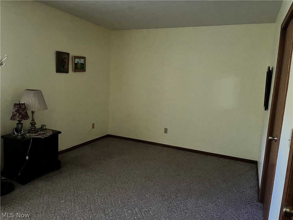 638 Cobblestone Court Property Photo 4