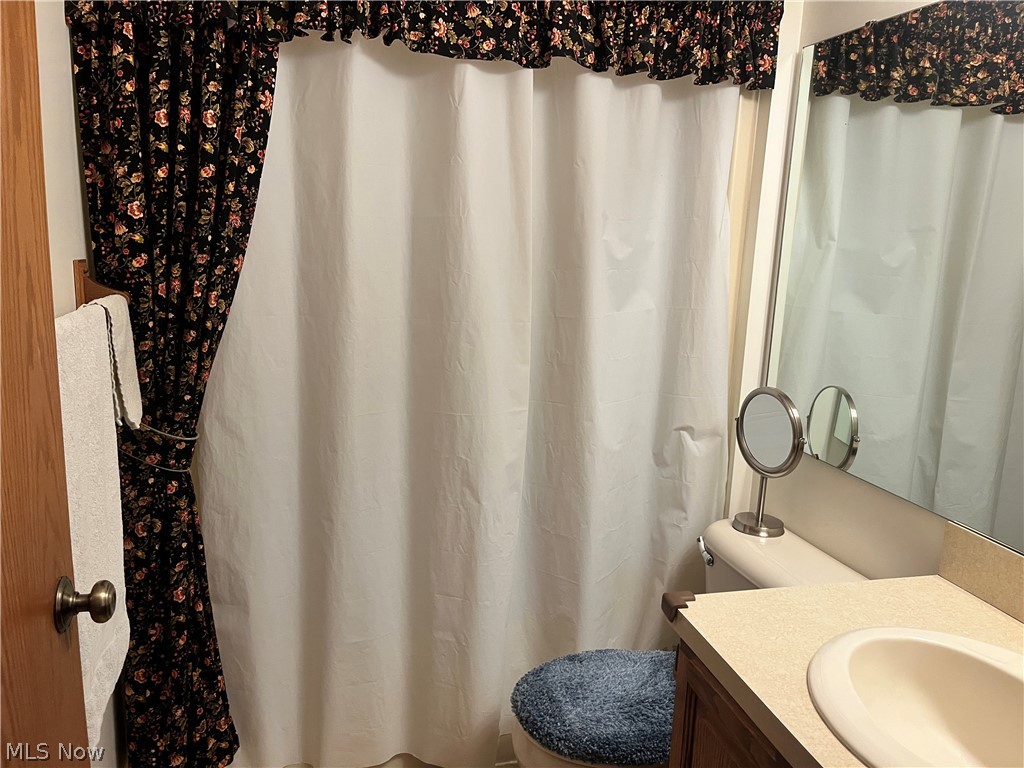 638 Cobblestone Court Property Photo 6