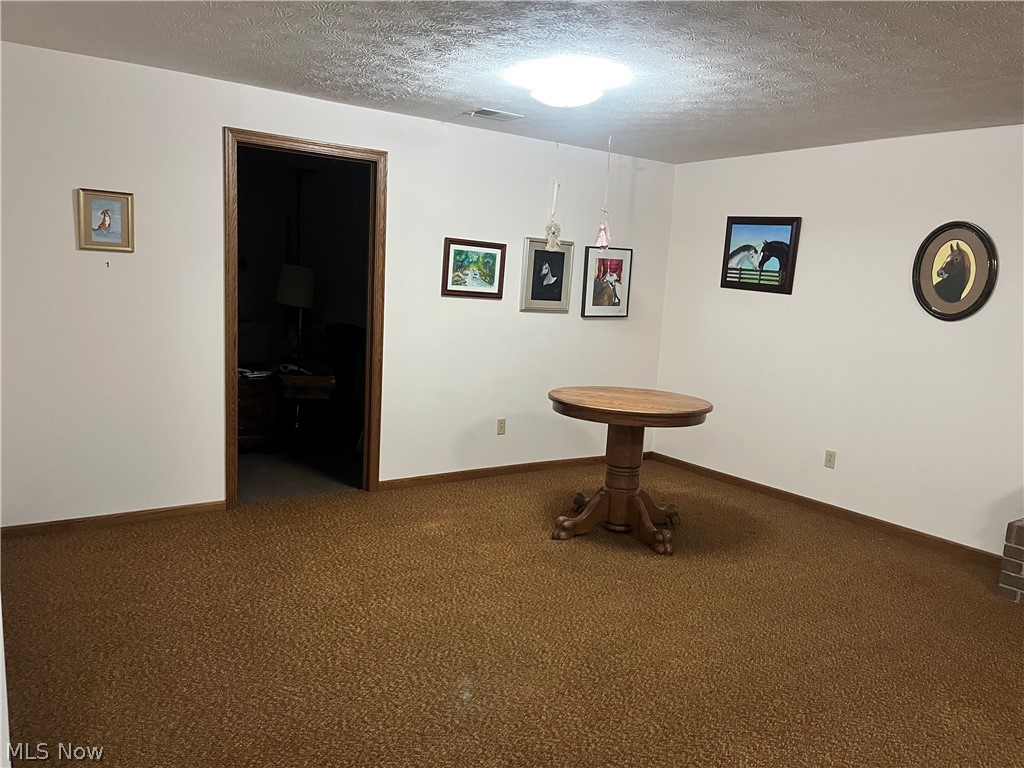 638 Cobblestone Court Property Photo 11