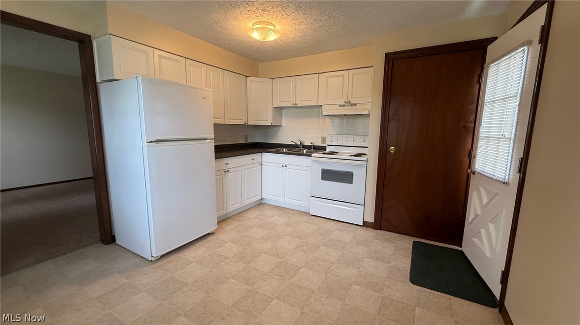 2900 Thackeray Avenue Nw Property Photo 4