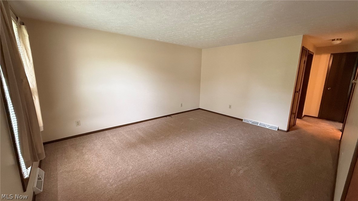 2900 Thackeray Avenue Nw Property Photo 8