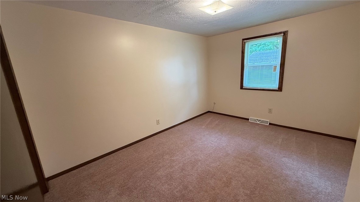 2900 Thackeray Avenue Nw Property Photo 9
