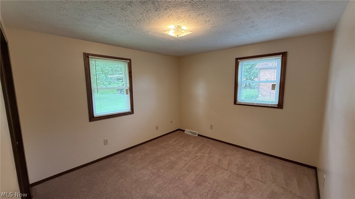2900 Thackeray Avenue Nw Property Photo 11