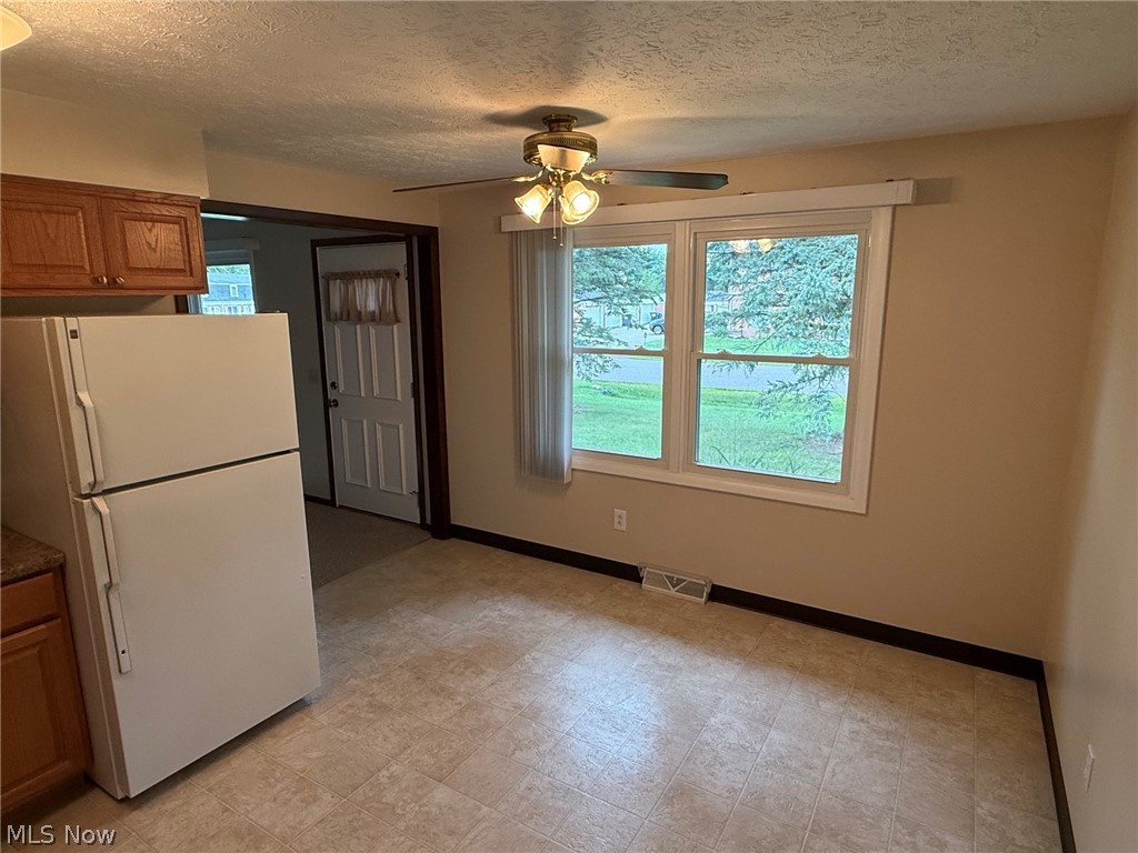 2902 Thackeray Avenue Nw Property Photo 5