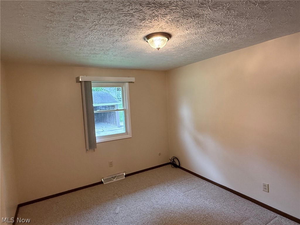 2902 Thackeray Avenue Nw Property Photo 10
