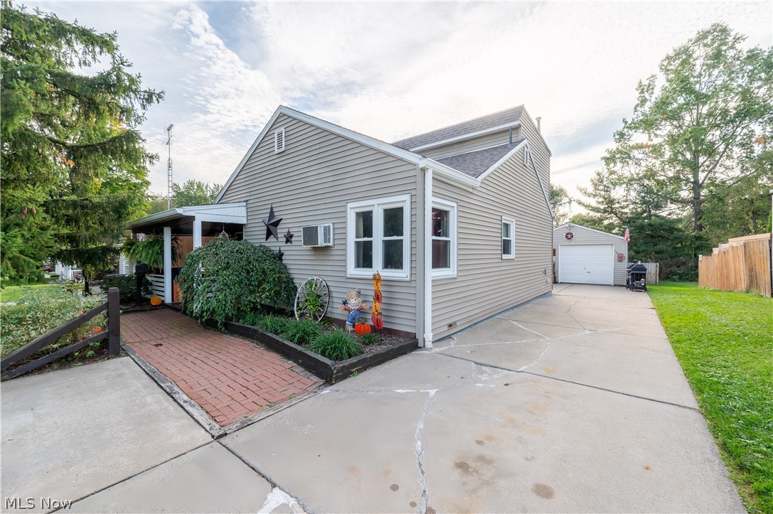 140 S Bon Air Avenue Property Photo 1