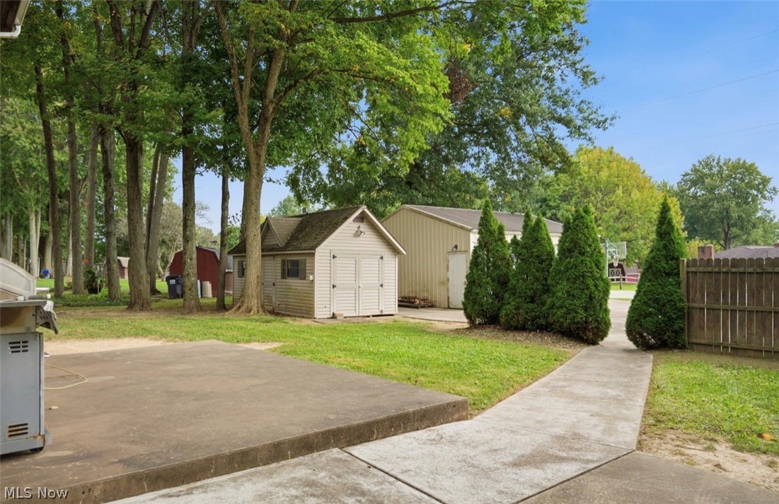 715 Oakridge Drive Property Photo 28
