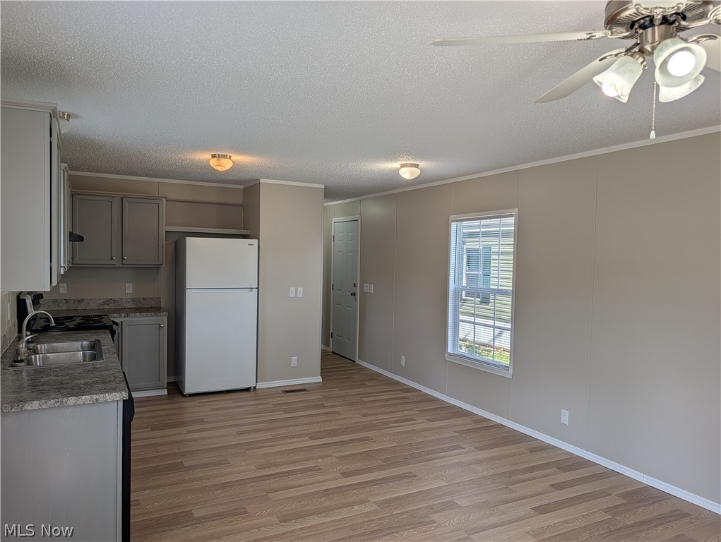 205 Brenthaven Street 182 Property Photo 4