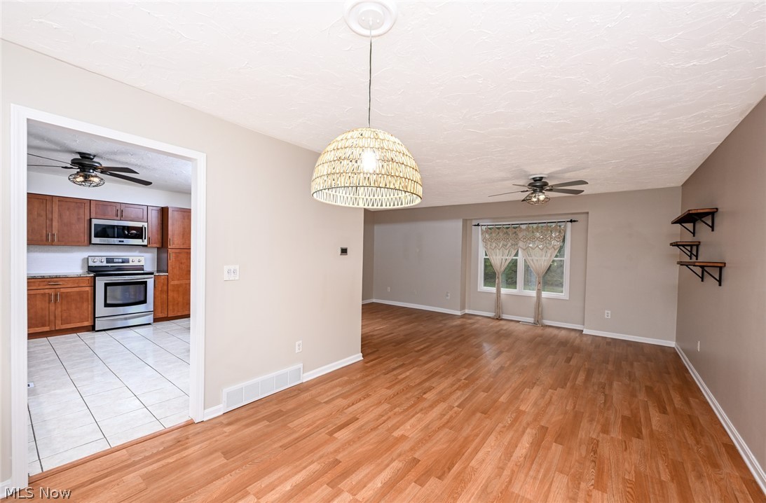 12945 Chamberlain Road Property Photo 6