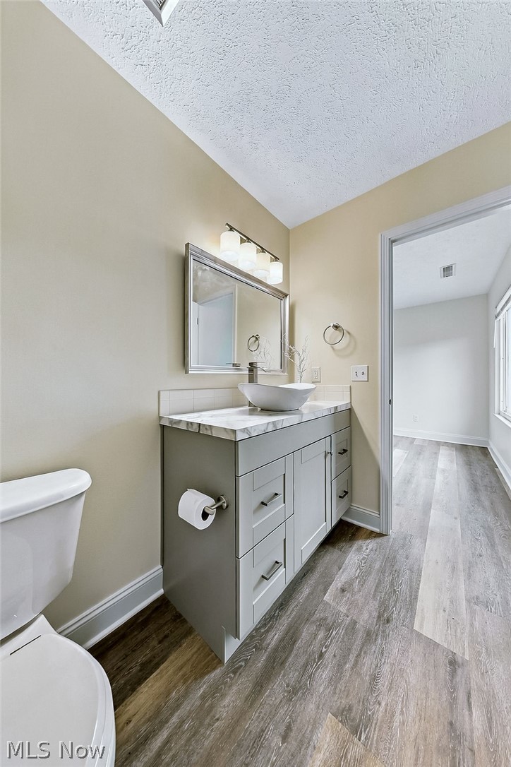 2033 Carlile Drive Property Photo 5