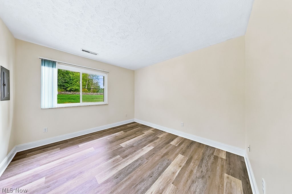2033 Carlile Drive Property Photo 14