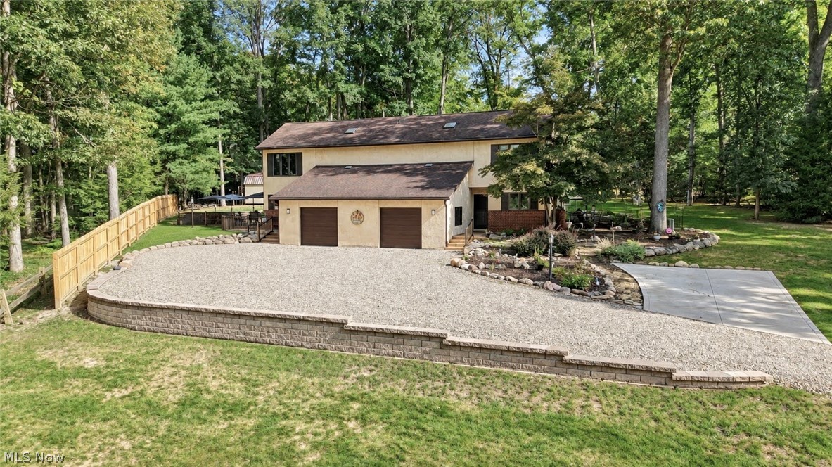 3153 N River Road Property Photo 1