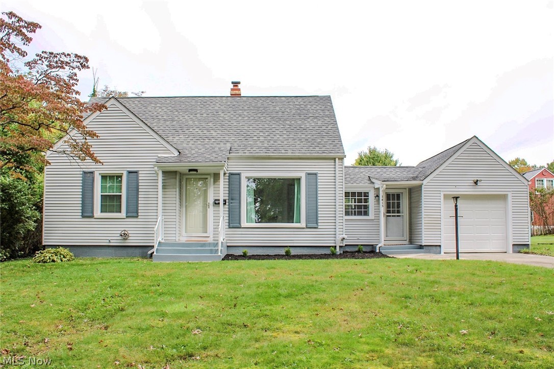 1415 Sunset Drive Ne Property Photo 1