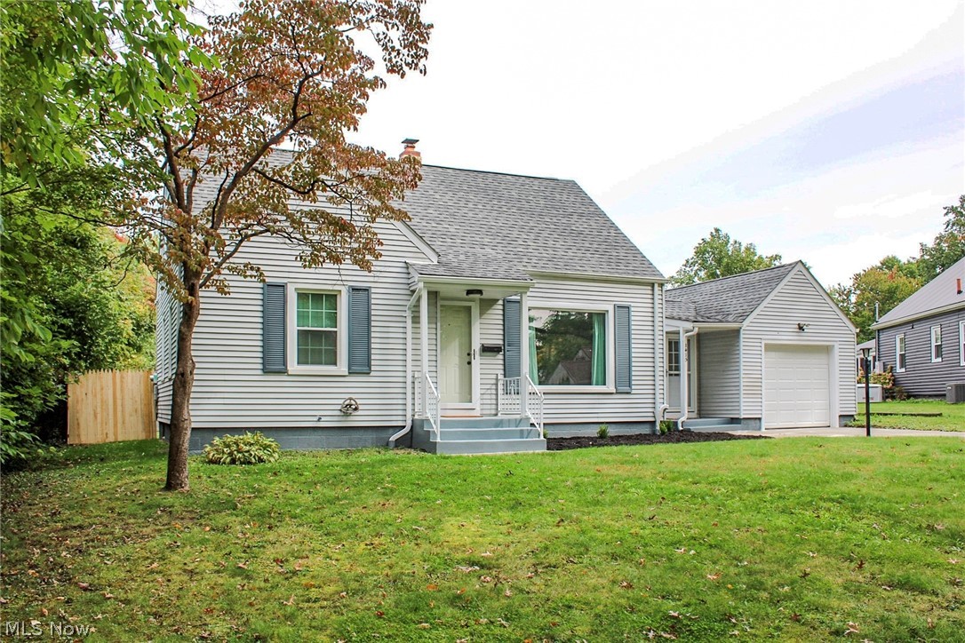 1415 Sunset Drive Ne Property Photo 2
