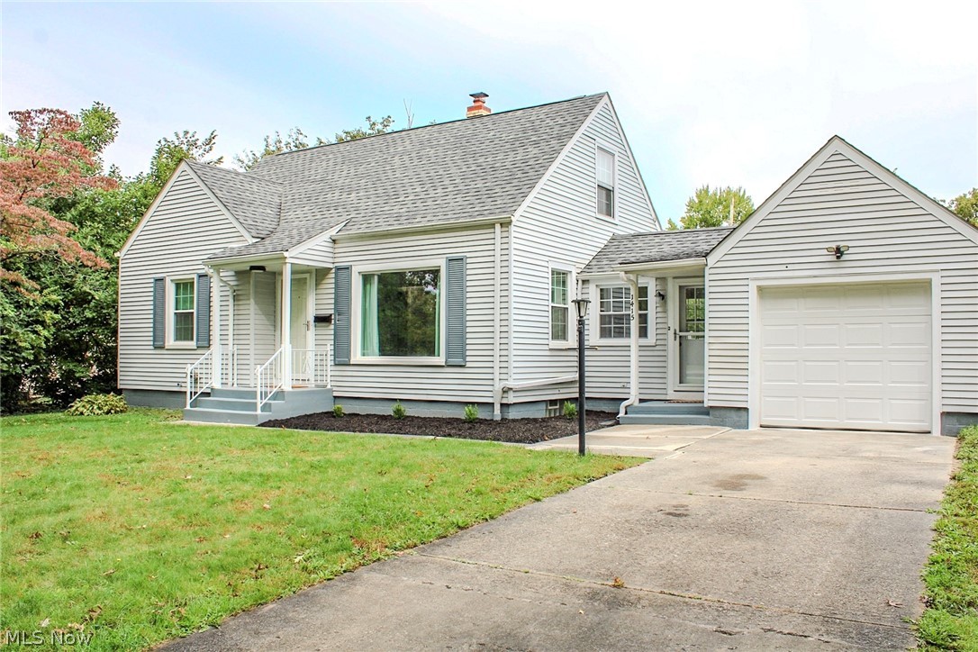 1415 Sunset Drive Ne Property Photo 3