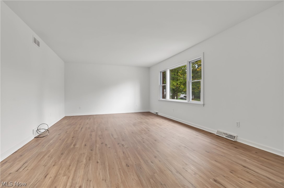6785 Tanglewood Drive Property Photo 17