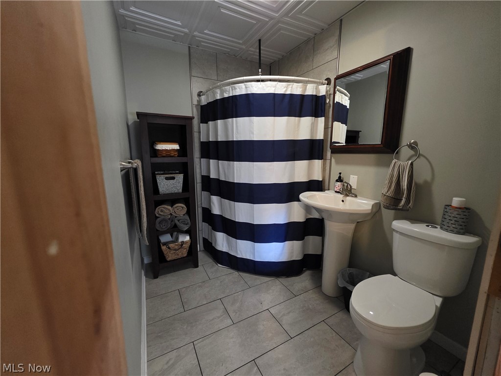 413 Cross Street Property Photo 17