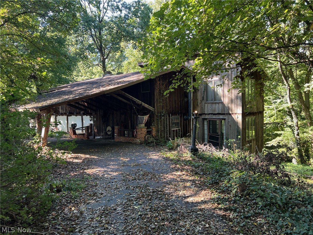 10619 Mason Road Property Photo 1