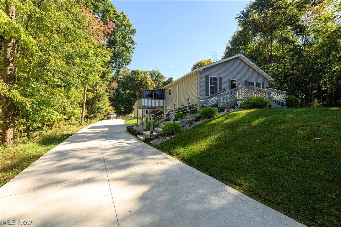 797 Royal Circle Property Photo 4