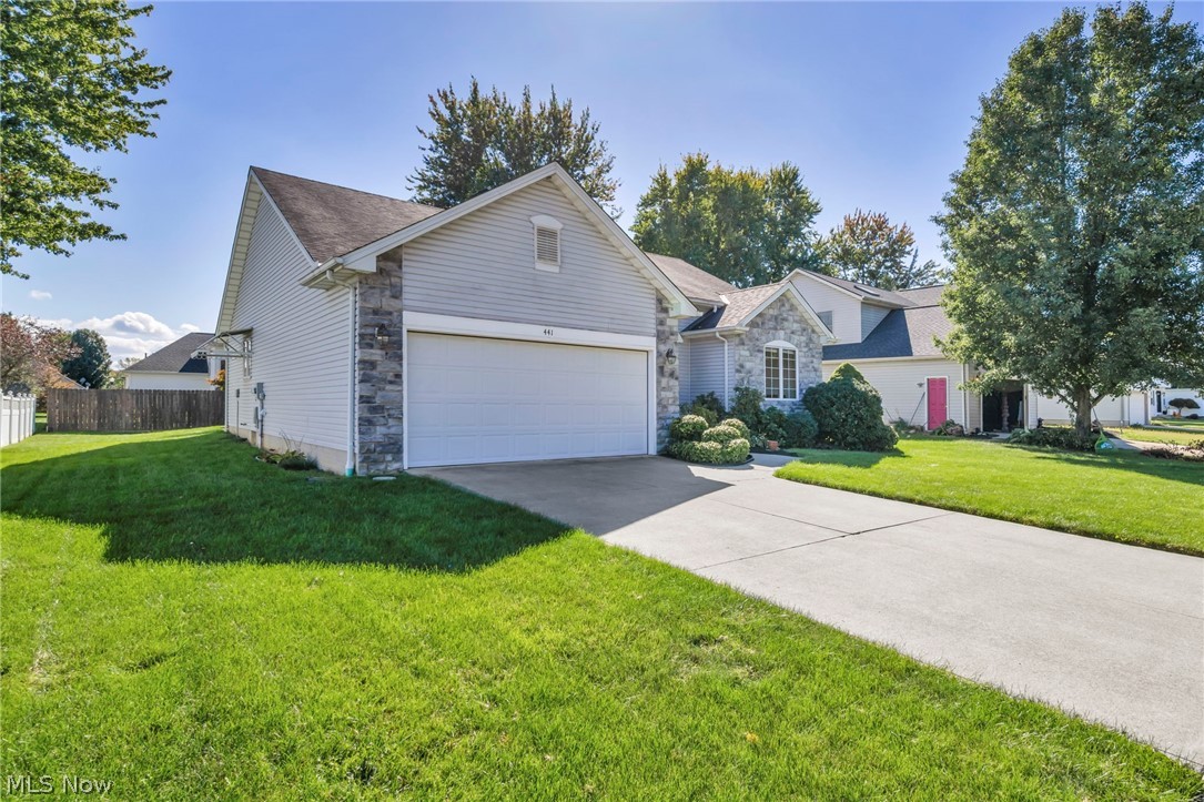 441 Pemberton Drive Property Photo 3