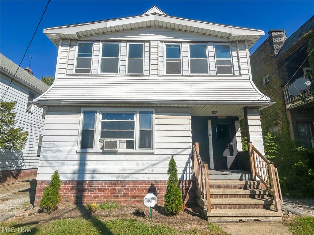 15005 Lucknow Avenue Property Photo 1