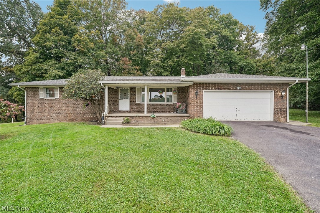 13422 Youngstown Pittsburgh Road Property Photo 1