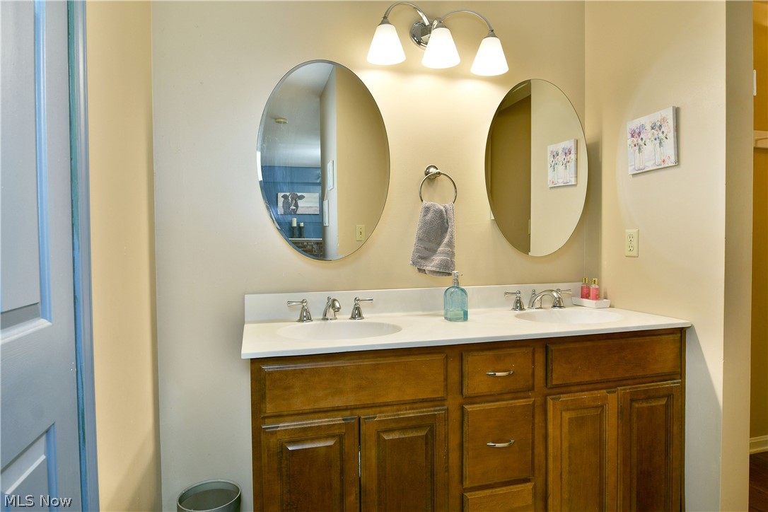 5249119 Property Photo 30
