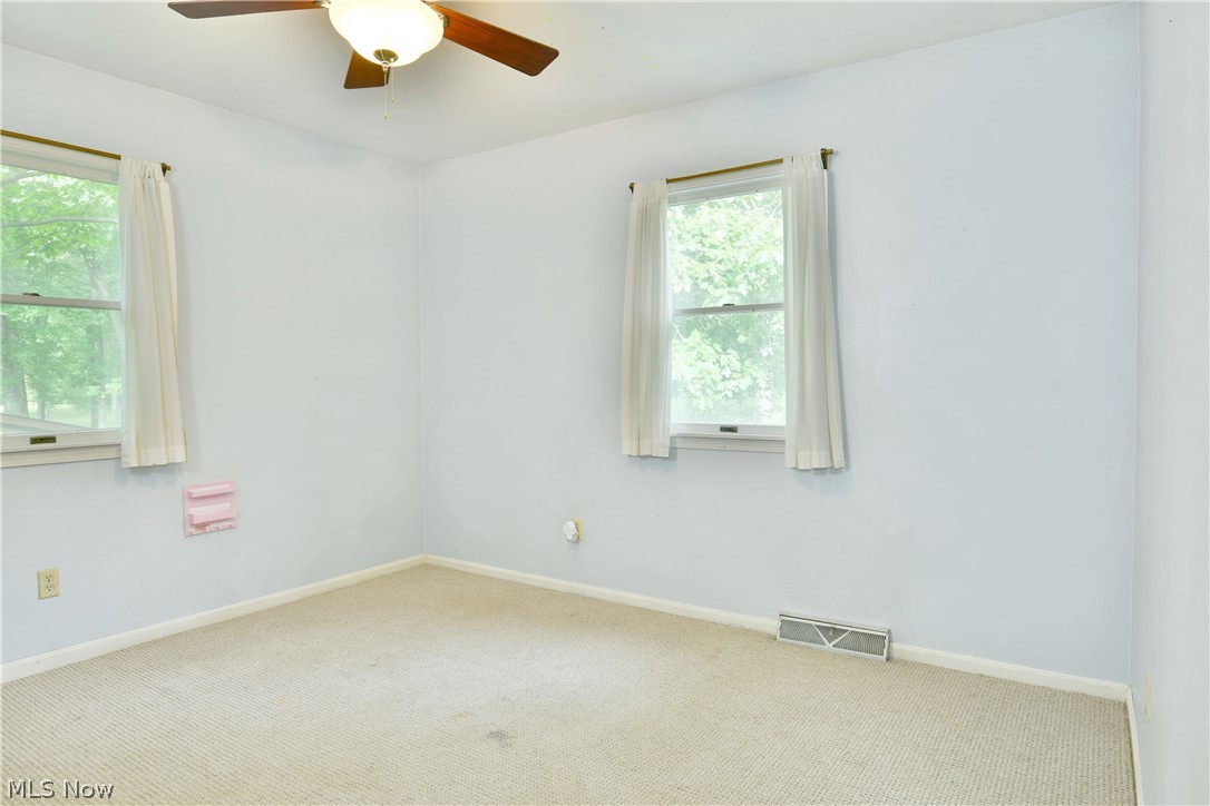 5249119 Property Photo 41