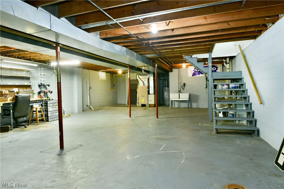 5249119 Property Photo 43
