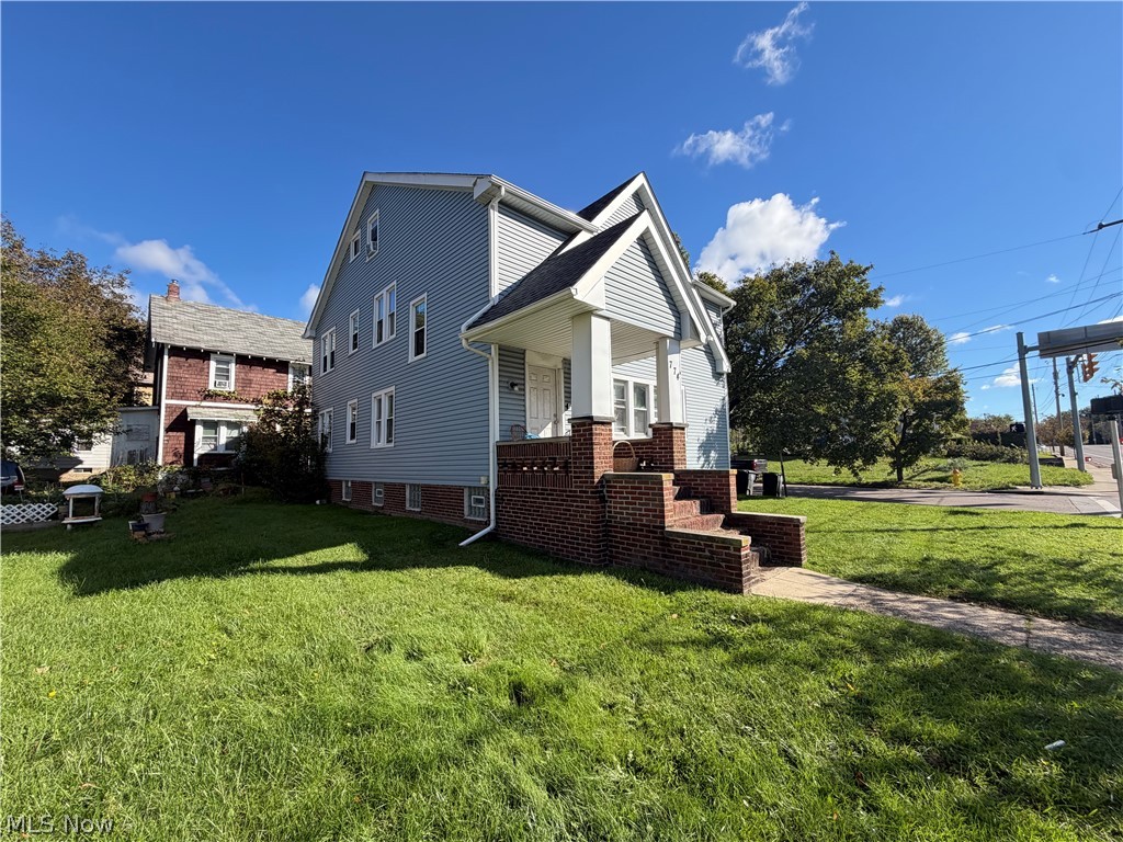 774 Copley Road Property Photo 3