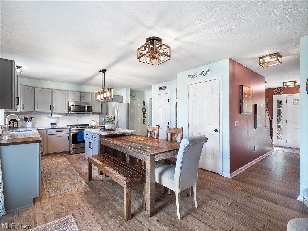 27008 Cascade Court Property Photo 12