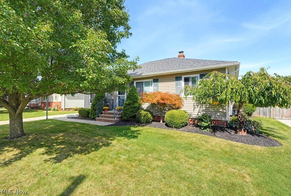 11052 Naomi Drive Property Photo 1