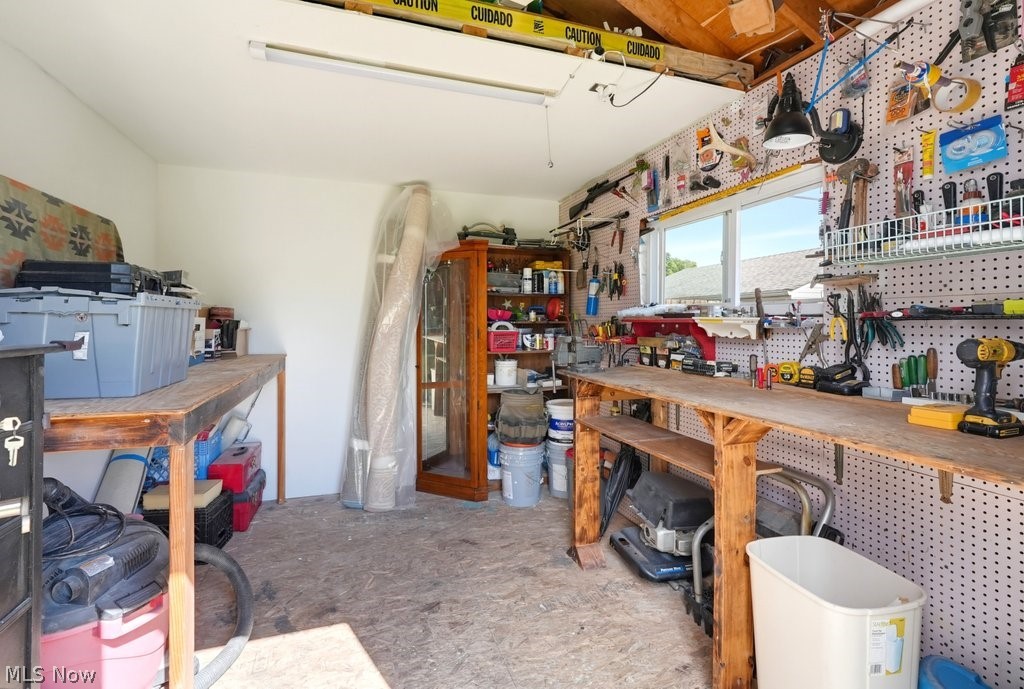 11052 Naomi Drive Property Photo 26